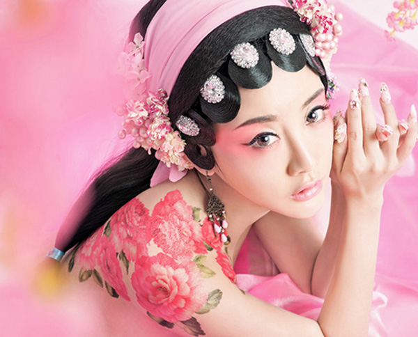 如何正确卸妆，避免皮肤损伤？